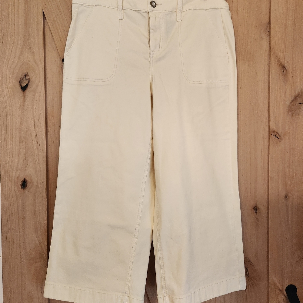 Torrid sz14 crop pants white